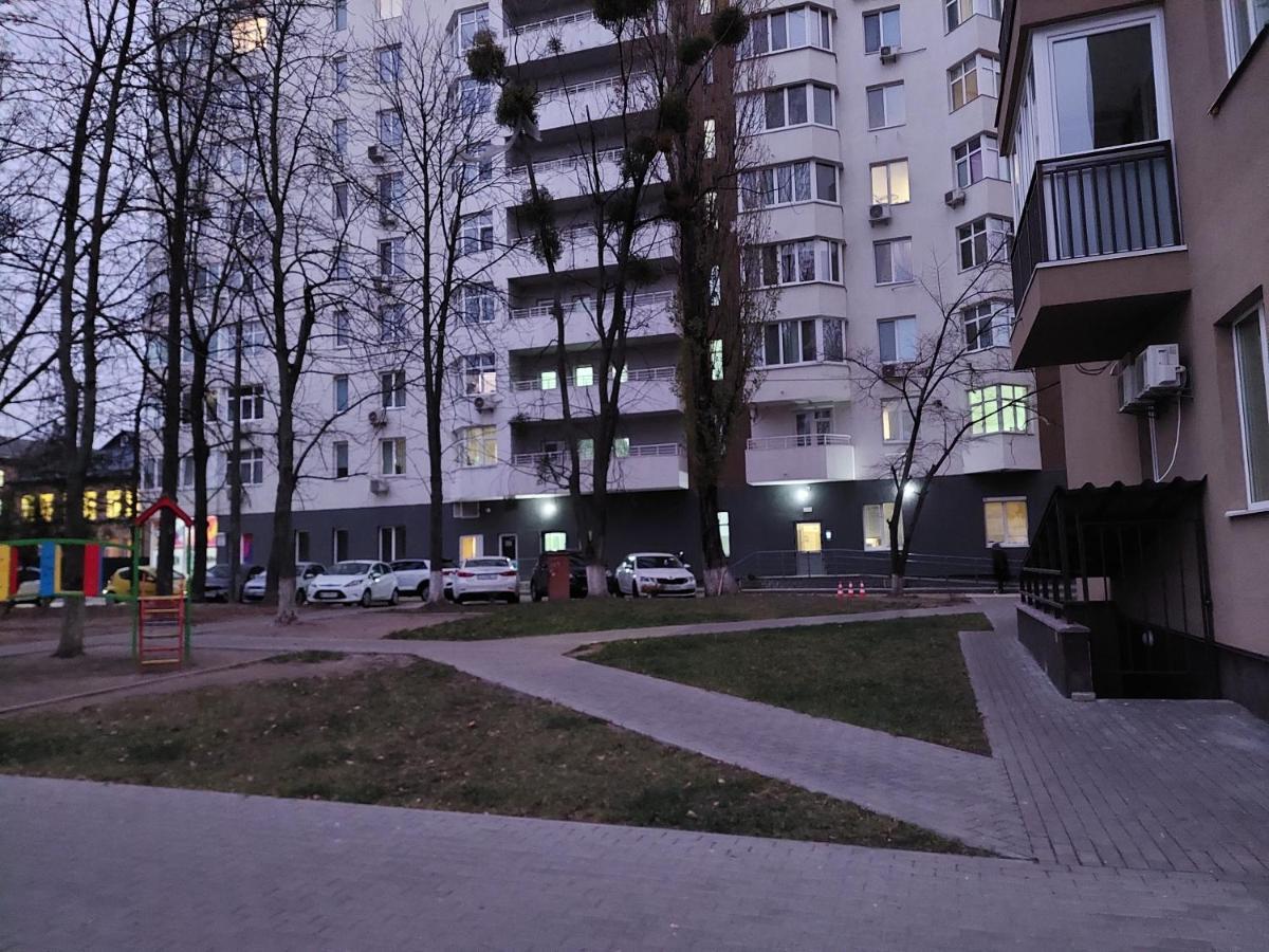 Сказочно Волшебная Квартира Соломенском Районе Добробут เคียฟ ภายนอก รูปภาพ